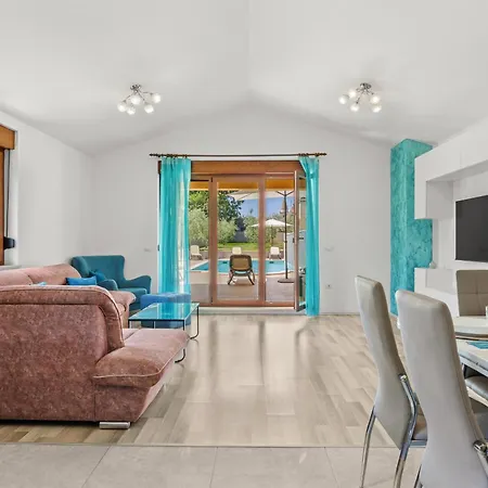 Markulin Near Medulin For 8 People Only 2km From The - Pet Friendly