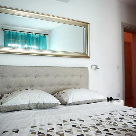 Markulin Near Medulin For 8 People Only 2km From The
