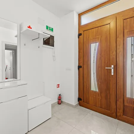 Villa Markulin Near Medulin For 8 People Only 2km From The - Pet Friendly